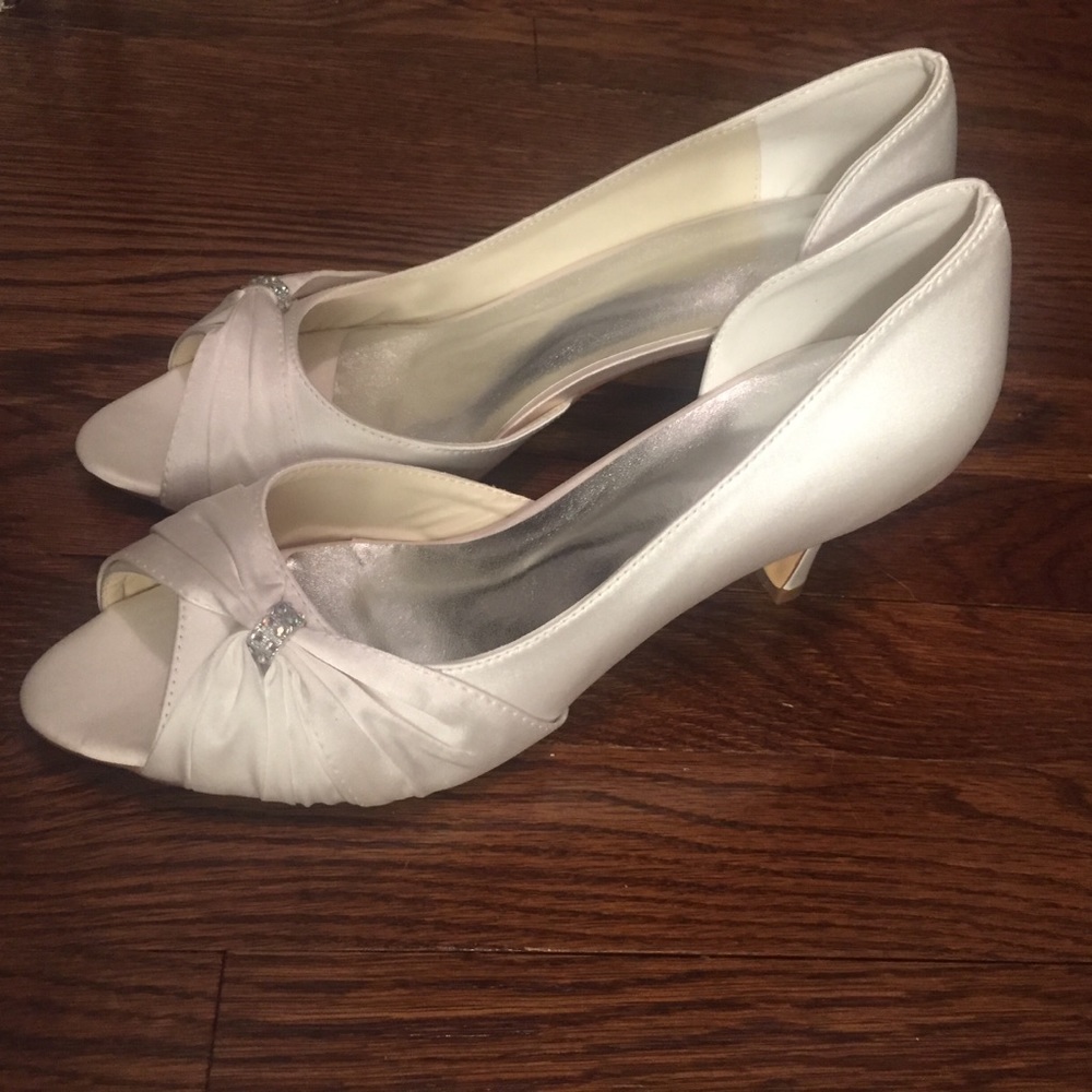 Light in the Box Bridal shoes